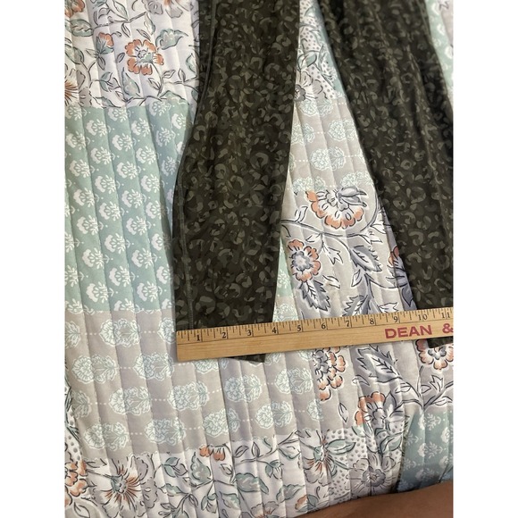 Lululemon Base Pace‎ High Rise Running Tight Green Camo Women's Size 2 Leggings - Picture 3 of 11